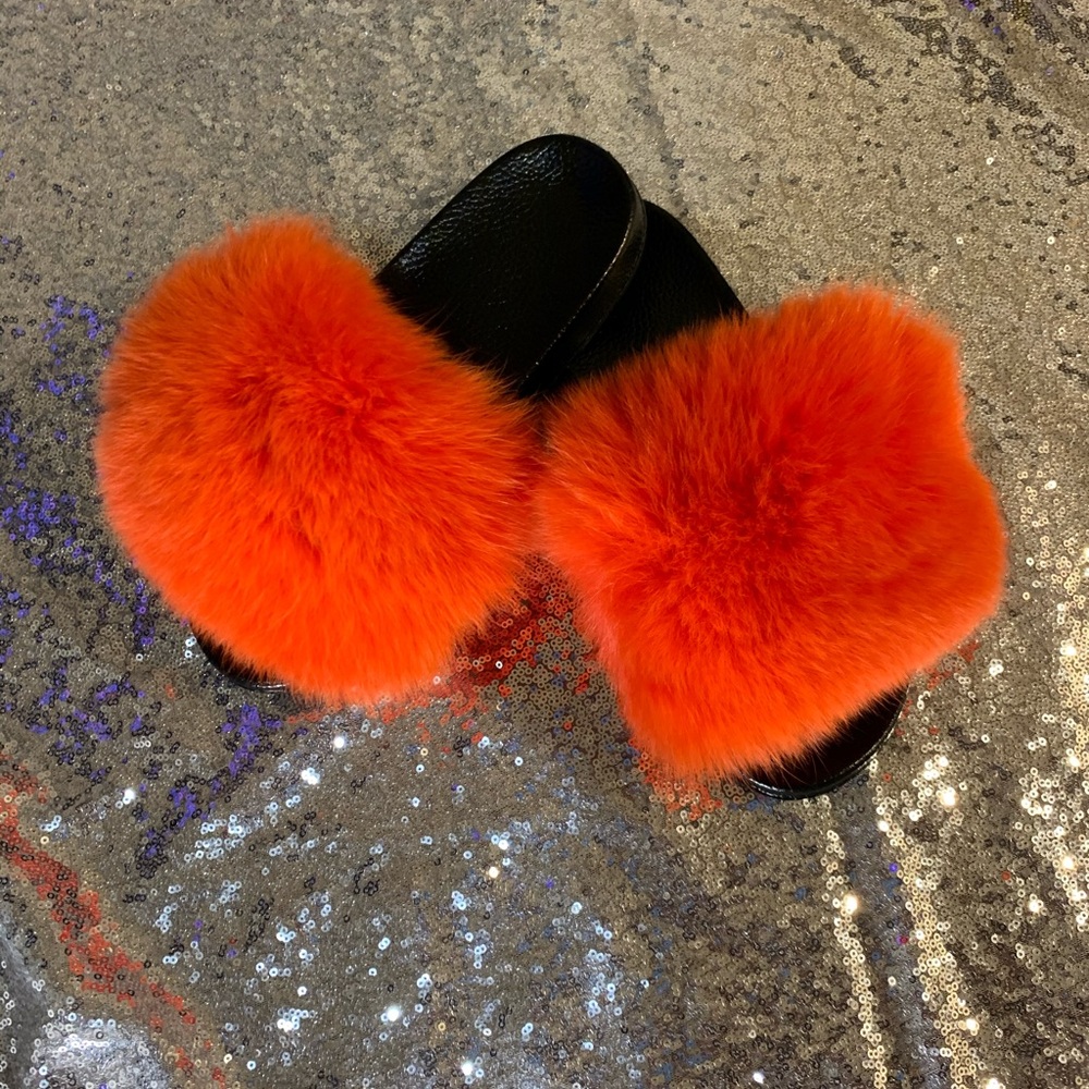 Fur Slides - Picture 2 of 3